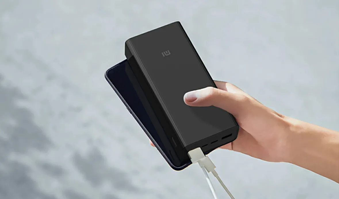 XiaomiのPower Bank 30000mAhの黒