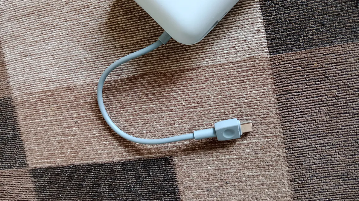 XiaomiのPower Bank Integrated (Cable)のケーブル